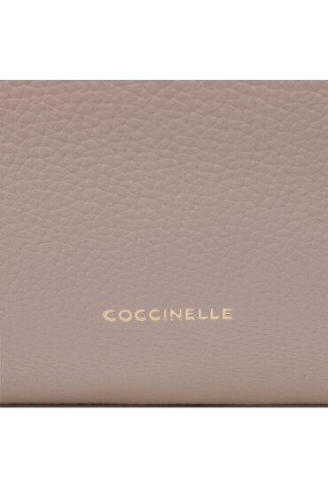 Coccinelle Дамска чанта M3A Estelle E1 M3A 13 02 01 Powder Pink N80 - Mera.bg