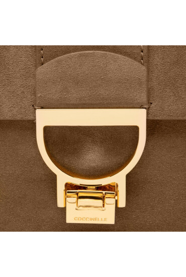 Coccinelle Дамска чанта MD6 Arlettis Suede E1 MD6 12 07 01 Nocciola W43 - Mera.bg