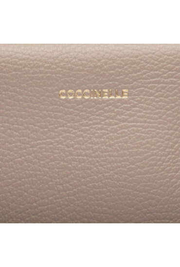 Coccinelle Дамска чанта Phg blue Soft E1 PHG 18 01 01 Warm Taupe N59 - Mera.bg