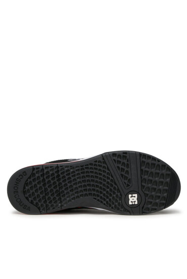 DC Сникърси Versatile ADYS200075 Black/White/Athletic Red (Bwa) - Mera.bg