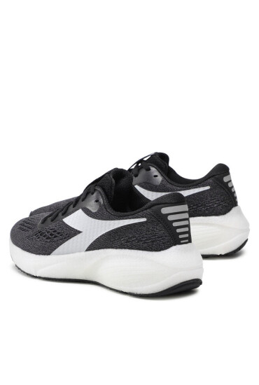 Diadora Маратонки за бягане Freccia 101.177494 01 C9621 Черен - Mera.bg