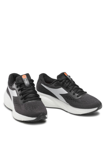 Diadora Маратонки за бягане Freccia W 101.177493 01 C0787 Черен - Mera.bg