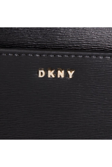 DKNY Дамска чанта Bryant Med Box Cbody R74E3005 Blk/Gold BGD - Mera.bg