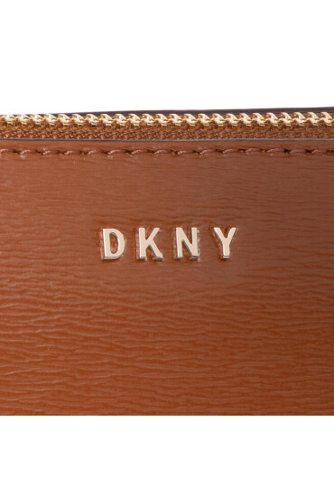 DKNY Дамска чанта Bryant-Dome Cbody-Su R83E3655 Кафяв - Mera.bg