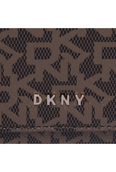 DKNY Дамска чанта Bryant Md Flap Xbody R82EJ467 Кафяв - Mera.bg