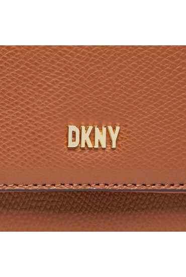 DKNY Дамска чанта Immy Crossby R22ERS59 Caramel CAR - Mera.bg