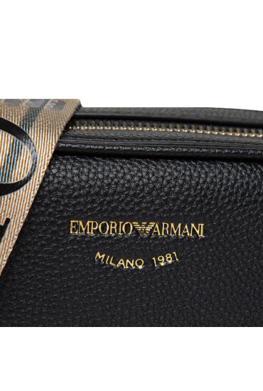 Emporio Armani Дамска чанта Y3H276 YFO5B 85218 Черен - Mera.bg