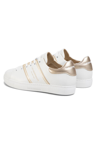 Emporio Armani Сникърси X3X096 XM090 P461 White/Lt. Gold - Mera.bg