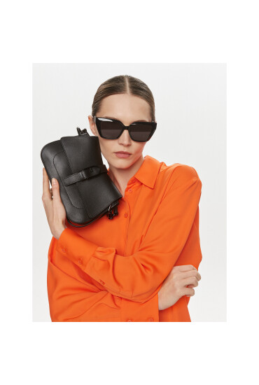 Furla Дамска чанта Flow WB01032-BX2045-O6000-1020 Черен - Mera.bg