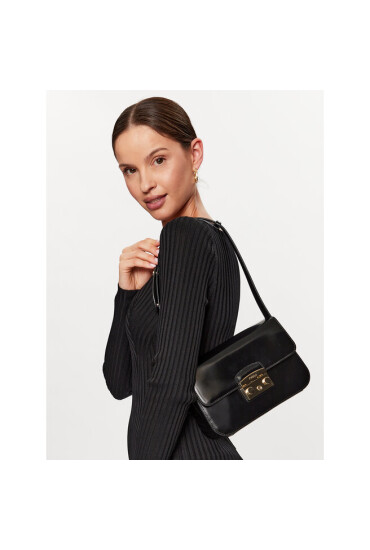 Furla Дамска чанта Metropolis WB00772-T20000-O6000-1-007-20-BG-B Черен - Mera.bg