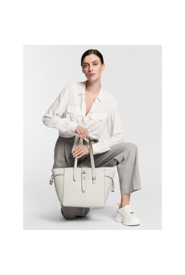 Furla Дамска чанта Net WB00779-HSF000-1704S-9-025-20-BG-B Marshmallow - Mera.bg