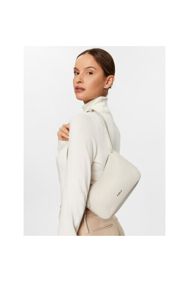 Furla Дамска чанта Skye WB00746-HSF000-1704S-1-007-20-RO-B Marshmallow - Mera.bg