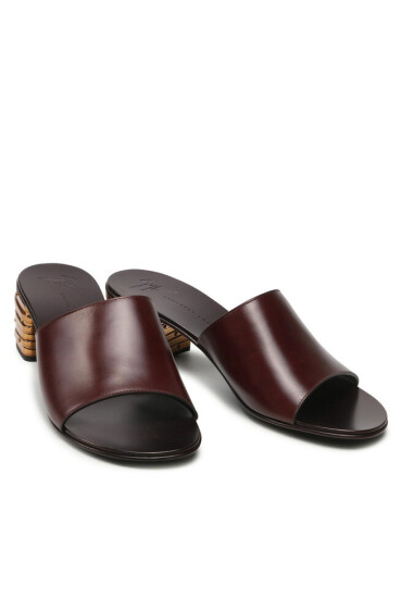 GIUSEPPE ZANOTTI Чехли E200050 001 Кафяв - Mera.bg