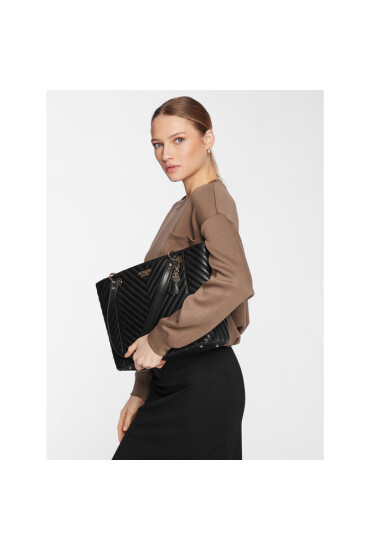 Guess Дамска чанта Noelle (QG) HWQG78 79230 Черен - Mera.bg