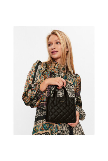 Guess Дамска чанта Silvana (QC) Mini Bags HWQC86 65770 Черен - Mera.bg