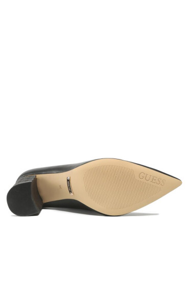Guess Обувки - Mera.bg