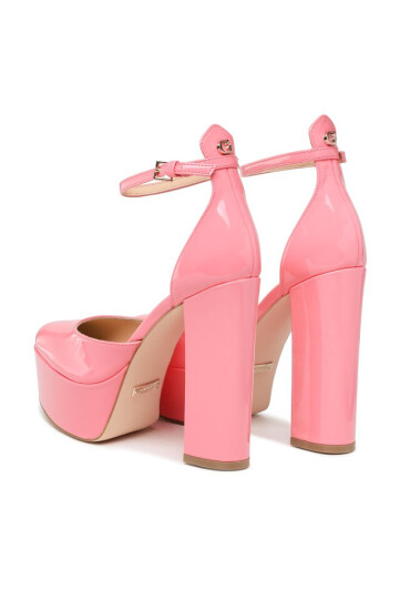 Guess Обувки - Mera.bg