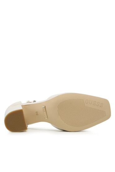 Guess Обувки Kiella FL5KIE PAT03 Бежов - Mera.bg