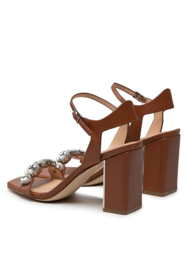 Guess Сандали Maliny FL6MLY LEA03 CUOIO - Mera.bg