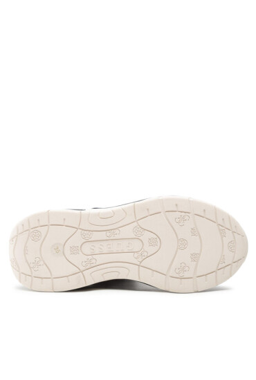 Guess Сникърси - Mera.bg