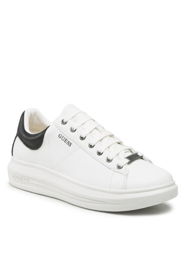 Guess Сникърси - Mera.bg