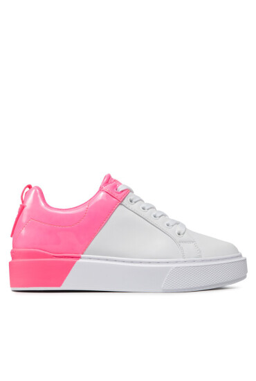 Guess Сникърси - Mera.bg