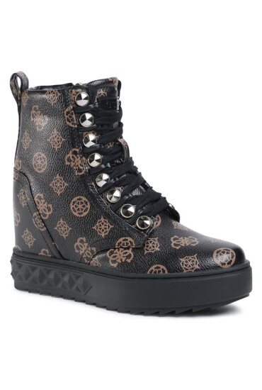 Guess Сникърси - Mera.bg