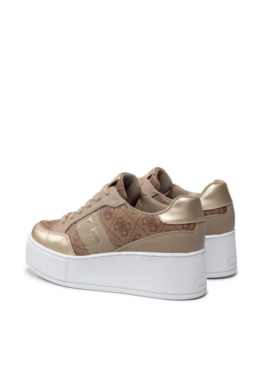 Guess Сникърси - Mera.bg