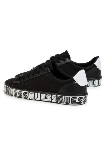Guess Сникърси - Mera.bg
