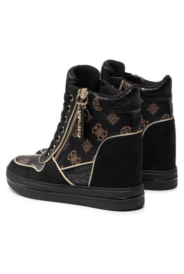 Guess Сникърси - Mera.bg