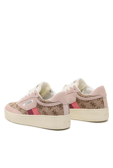 Guess Сникърси - Mera.bg