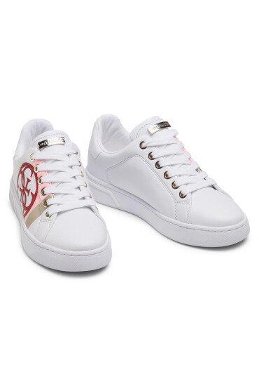 Guess Сникърси - Mera.bg