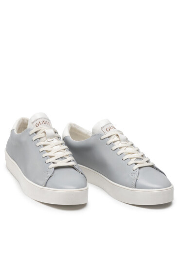 Guess Сникърси - Mera.bg