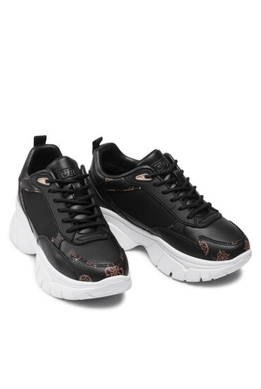 Guess Сникърси - Mera.bg