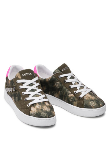 Guess Сникърси - Mera.bg
