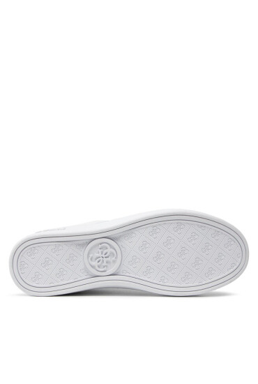 Guess Сникърси - Mera.bg