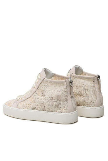 HÖGL Сникърси Rose Creme (-1200) - Mera.bg