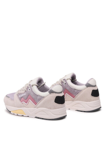 Karhu Сникърси Aria 95 F803098 Бежов - Mera.bg