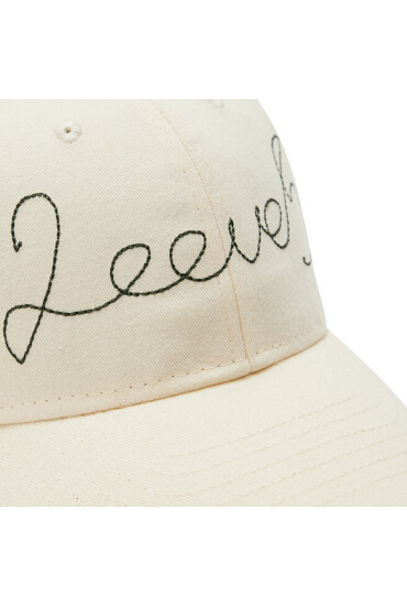 Leeves Шапка с козирка 2005 2Eeve5 Бежов - Mera.bg