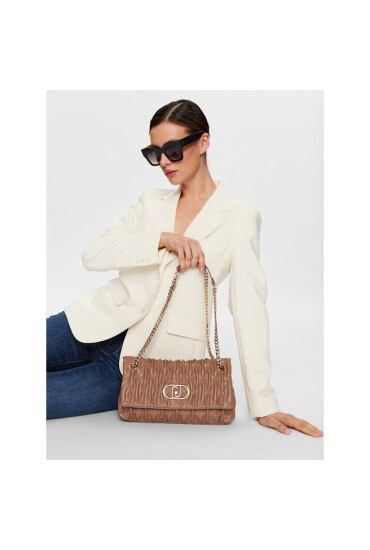 Liu Jo Дамска чанта M Crossbody AF3132 E0457 Cammello 00070 - Mera.bg