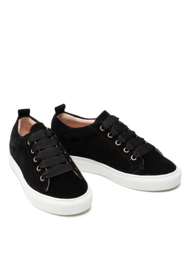 Manebi Гуменки - Mera.bg
