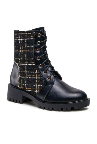 Menbur Туристически oбувки 22564 Black 0001 - Mera.bg