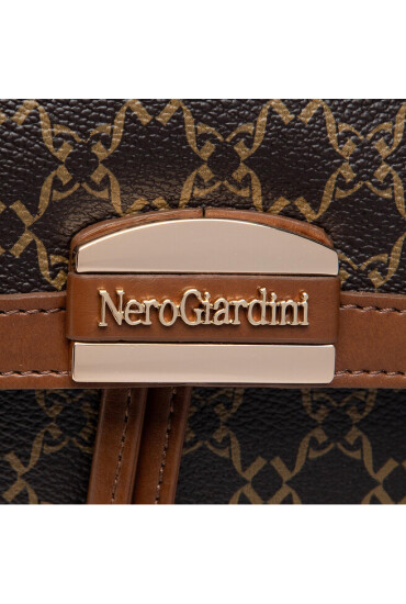 Nero Giardini Раница I243010D Moro 300 - Mera.bg