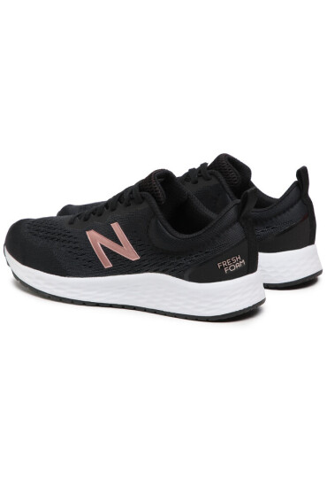 New Balance Обувки - Mera.bg