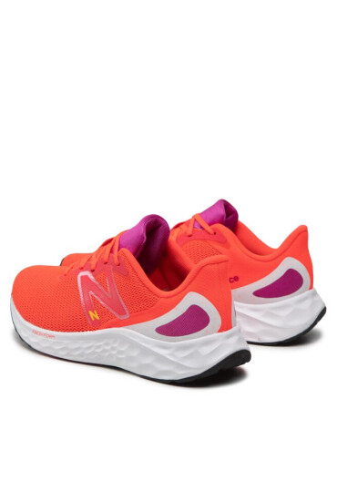 New Balance Обувки - Mera.bg