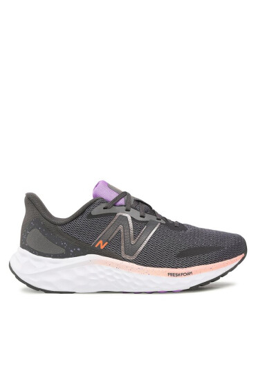 New Balance Обувки - Mera.bg