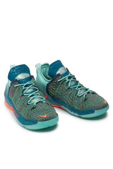 Nike Обувки Lebron XVIII (Gs) CW2760 300 Green Abyss/Hyper Crimson - Mera.bg