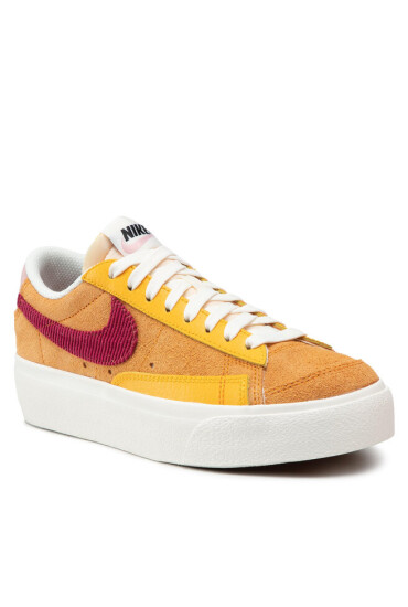 Nike Сникърси Blazer Low Platform DO6721 700 Кафяв - Mera.bg
