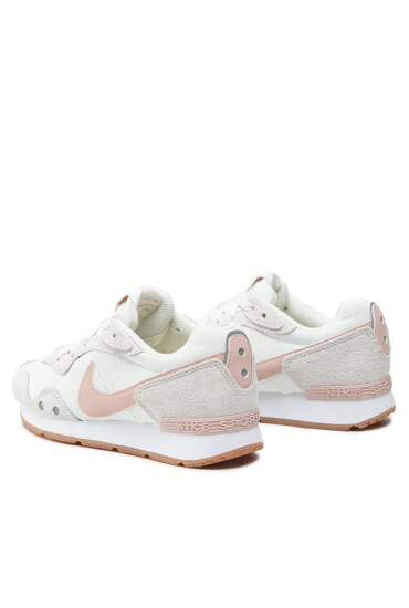 Nike Обувки - Mera.bg
