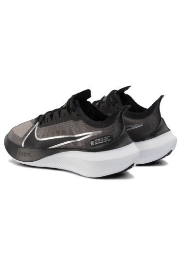 Nike Обувки - Mera.bg